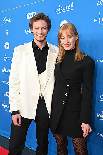 die Hauptdarsteller Julian Waldner, Valerie Huber Film-Premiere "Klammer - Chasing the Line" im Cineplexx Kino in Villach (Kärnten, Österreich) am 26. Oktober 2021 ©Foto: Agentur Schneider-Press/Erwin Schneider